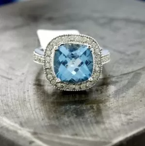 Handcrafted decorative pillow for a luxurious touch